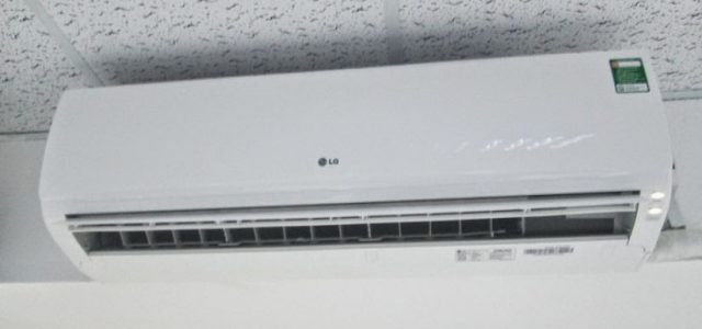 Tại sao máy lạnh bị nhiễu nước